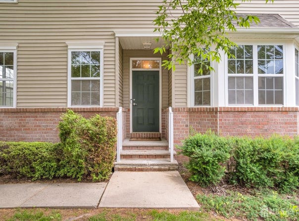 1206 Fir Court, Franklin Twsp, NJ 08873
