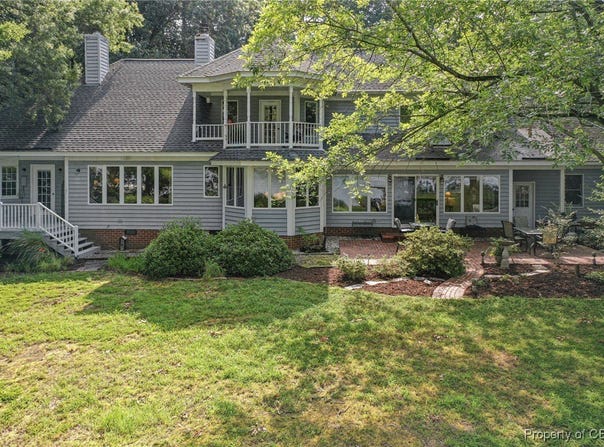 226  Crowder Point Dr, Reedville, VA 22539