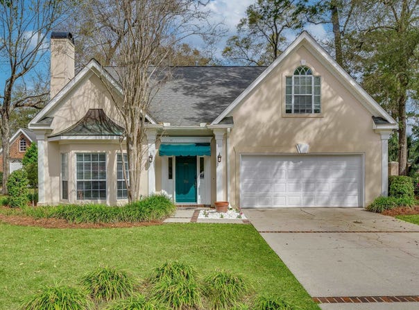 916 Hillcrest Court, Tallahassee, FL 32308