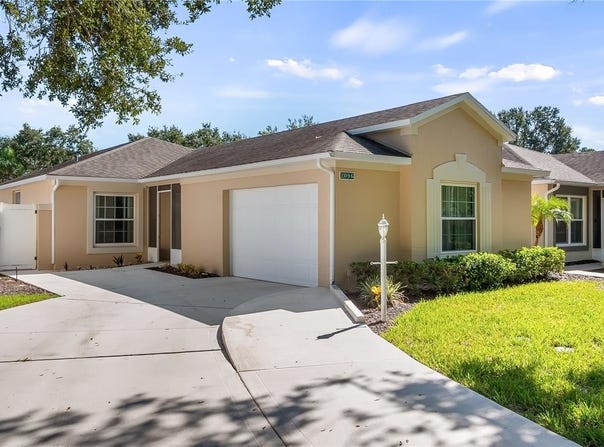 2096 BRAXTON STREET, CLERMONT, FL 34711