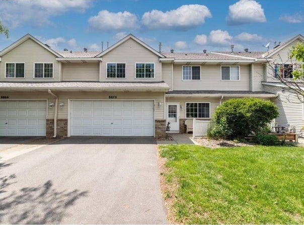 8870 92nd Street S, Cottage Grove, MN 55016