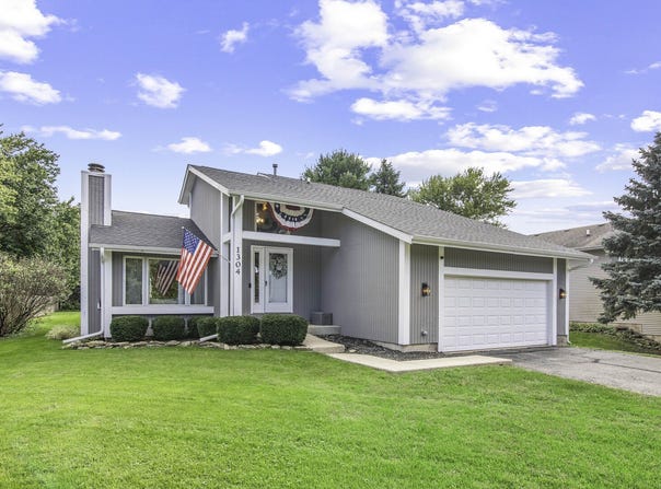 1304 Reva Lane, Lake Holiday, IL 60548