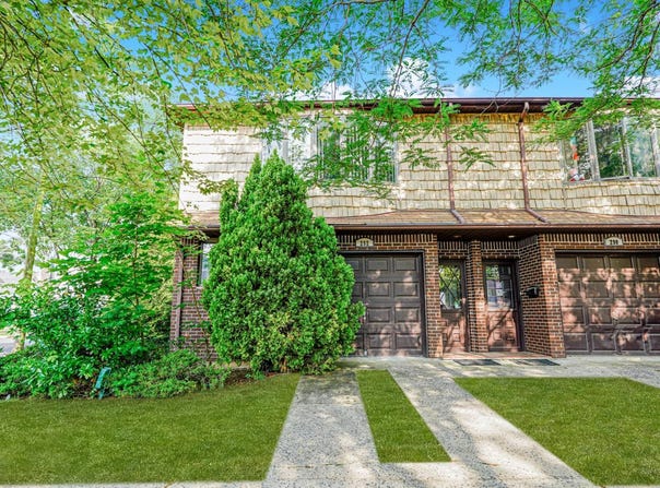 292 Woolley Ave, Staten Island, NY 10314