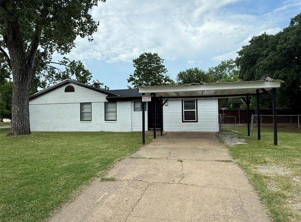 2138 Cambridge Drive, Irving, TX 75061