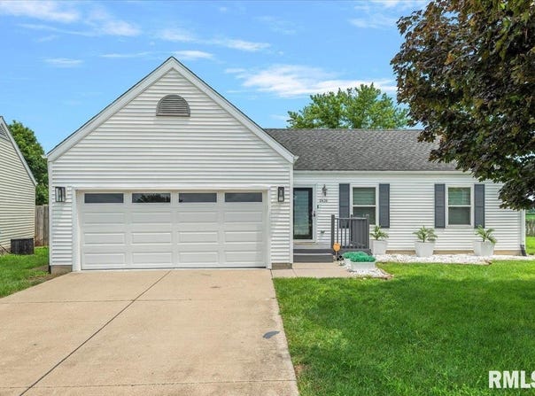 2436 NORMAL Drive, Springfield, IL 62707