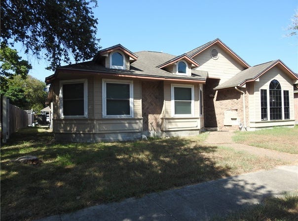 4506 Silver Hollow Drive, Corpus Christi, TX 78413