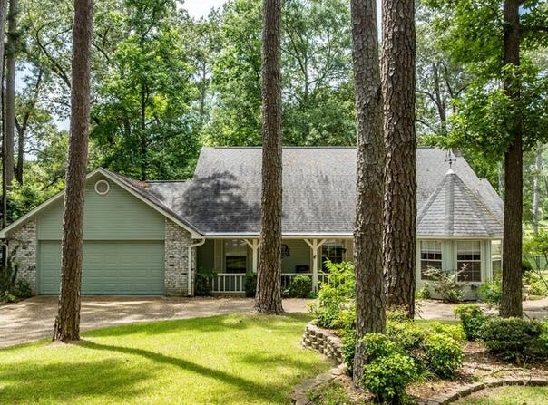 271 Greenbriar Trail, Holly Lake Ranch, TX 75765