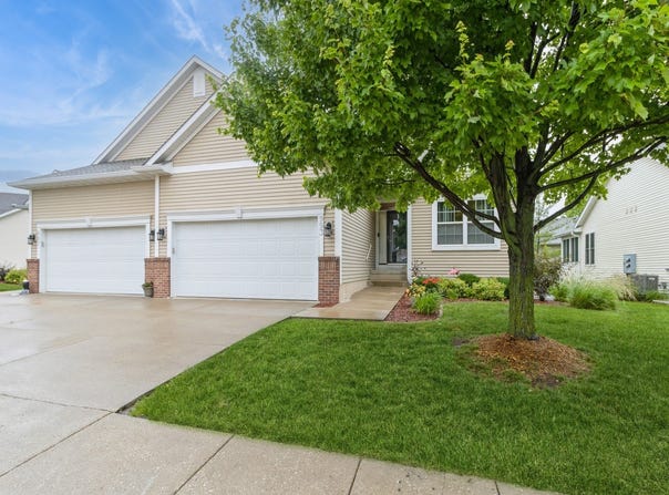 993 SE Waterview Circle, Waukee, IA 50263
