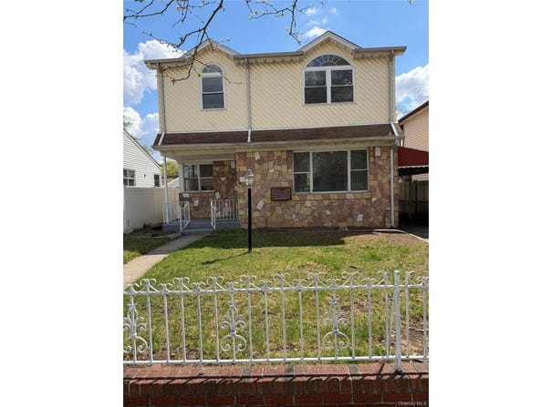 12815 235th Street, Rosedale, NY 11422