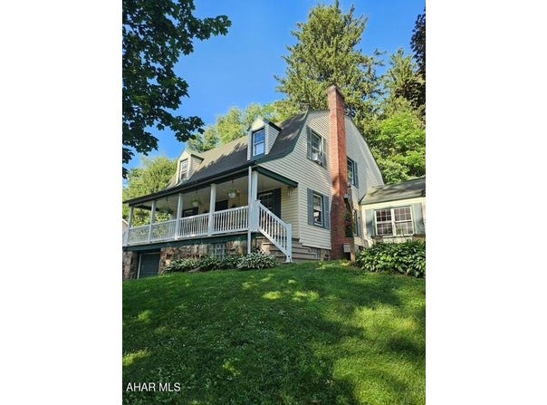 2807 Edgewood Drive, Altoona, PA 16602