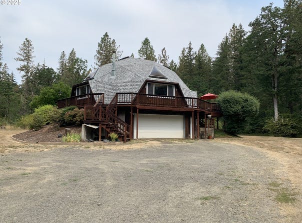 23555 SUTTLE RD, Veneta, OR 97487