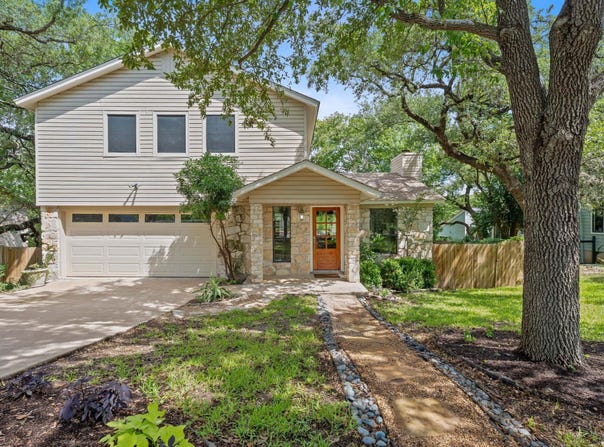 3633 Peregrine Falcon DR, Austin, TX 78746