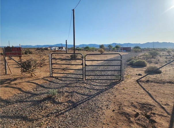 6115 & 6097 & 6073 Karas Way, Golden Valley, AZ 86413