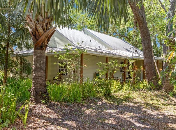 187 SAGE CIRCLE, CRYSTAL BEACH, FL 34681
