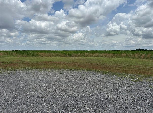 30625 White Horse Lane, Cashion, OK 73016