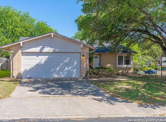 7202 Frontier Ridge Dr, Converse, TX 78109