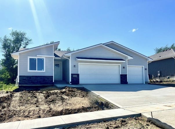 213 S Walnut Drive, Norwalk, IA 50211