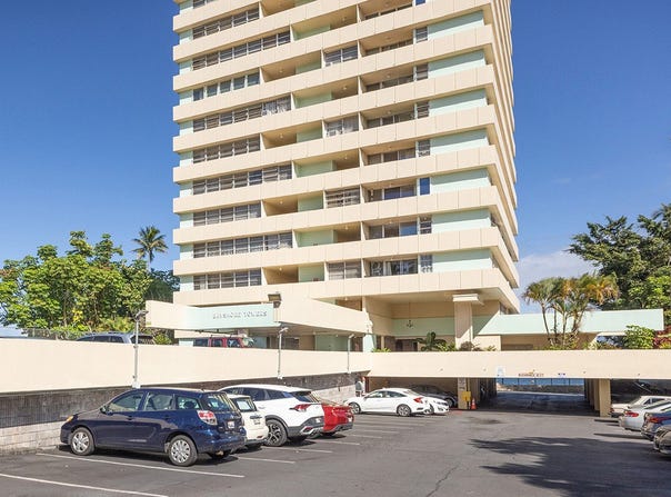 84 PUKIHAE ST, Hilo, HI 96720