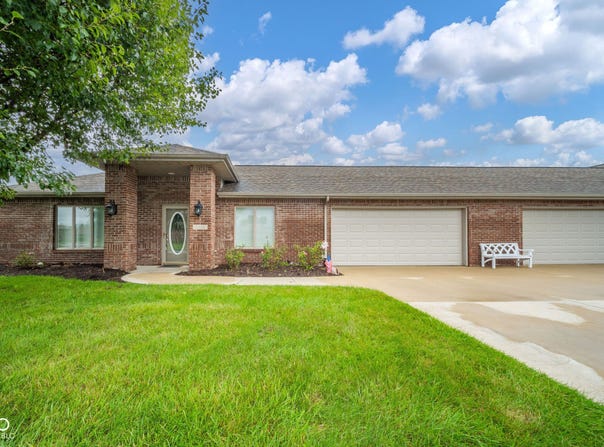 1815 S Patriot Drive, Yorktown, IN 47396