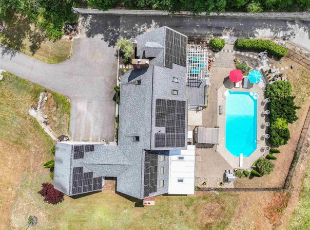 9 Longview Drive, Bow, NH 03304