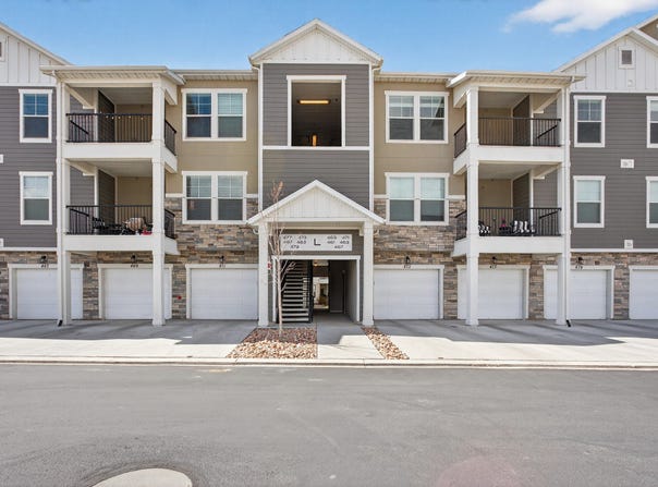 461 N 325 W, Vineyard, UT 84059