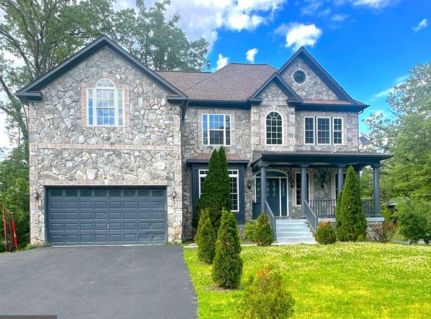 8512 SPRUCE STREET, MANASSAS, VA 20111