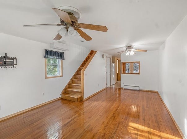 29-A Chilmark St, Worcester, MA 01604