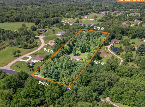 9755 Pontiac Trail, South Lyon, MI 48178