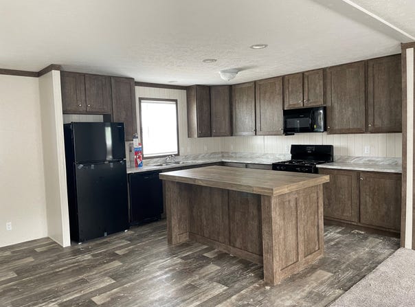 201 McAuliffe, Flushing, MI 48433
