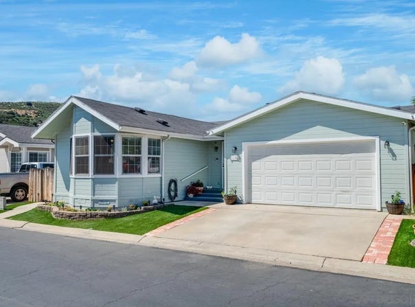 15935 Spring Oaks Rd, El Cajon, CA 92021