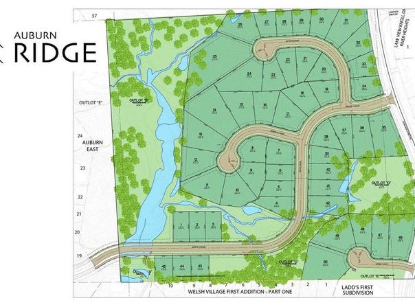 586 Auburn Ridge Rd, Coralville, IA 52241