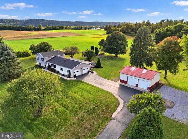 1067 LEWISBERRY Road, LEWISBERRY, PA 17339