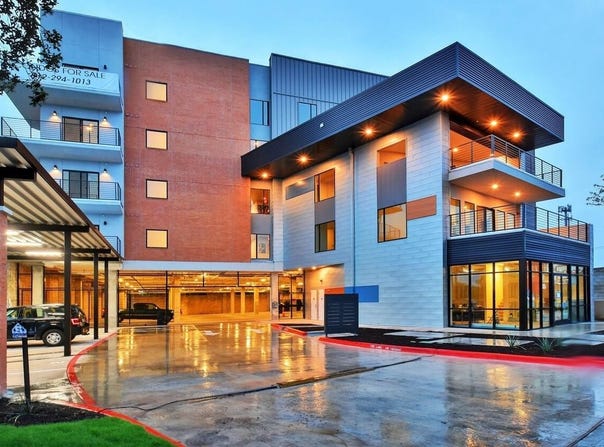 6444 Burnet RD, Austin, TX 78757