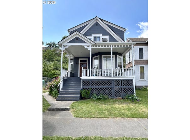 506 E 4TH St, TheDalles, OR 97058