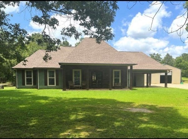 130 Private Rd 7301, De Berry, TX 75639