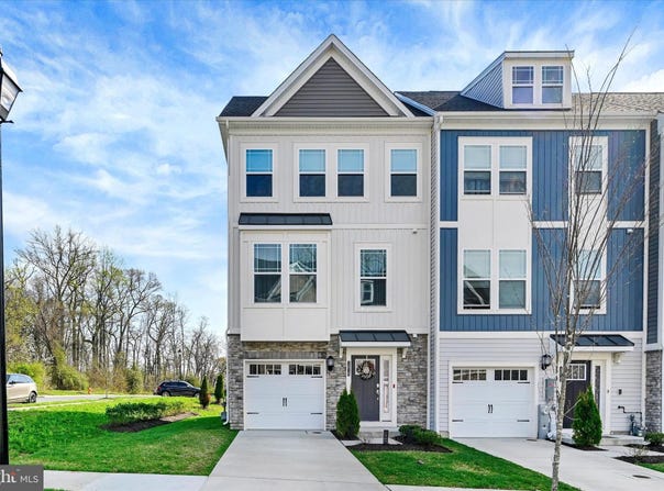 1819 BETTERTON RD, ESSEX, MD 21221