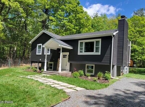 147 Beach Lane, Dingmans Ferry, PA 18328