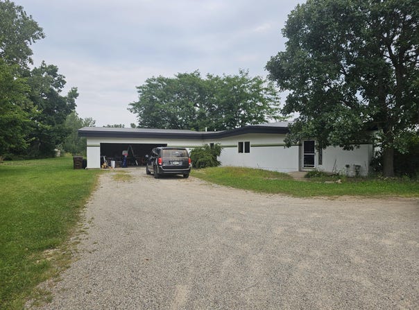 8564 Cooper Road, Rives Junction, MI 49277