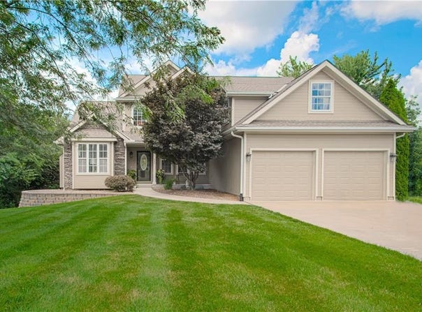 908 PCA Road, Warrensburg, MO 64093