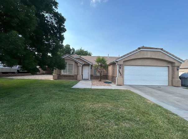 2695 E 370 N, St George, UT 84790