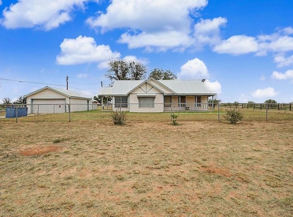 102 N Moss Lake Rd, Big Spring, TX 79720