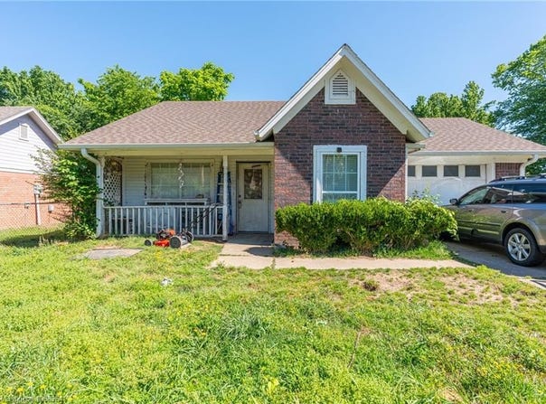 326 London ST, Alma, AR 72921