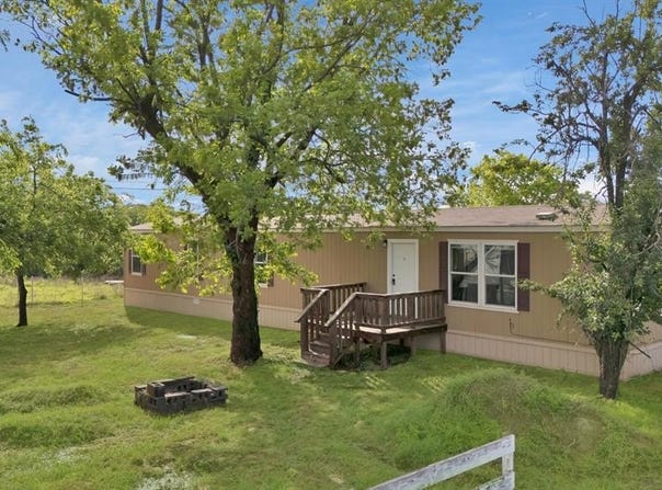 6624 Sunset Cove Court, Granbury, TX 76049