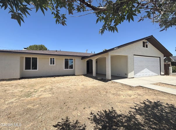7871 Eucalyptus Avenue, California City, CA 93505