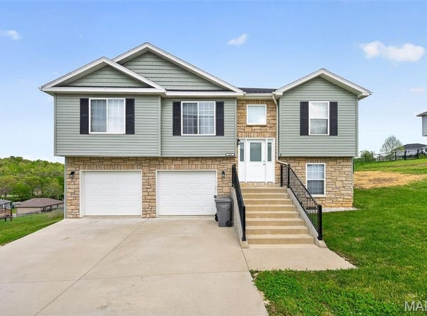 191 Ridgeview Drive, St Robert, MO 65584
