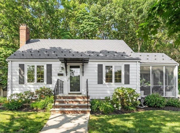 463 Cedar Brook Rd, Lynn, MA 01904