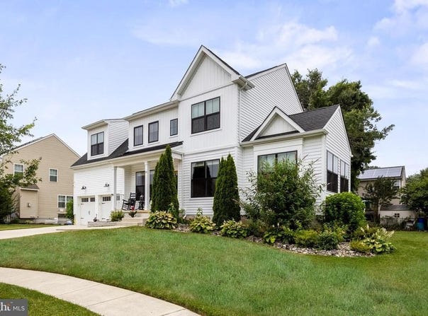 20 MONET DRIVE, MAYS LANDING, NJ 08330