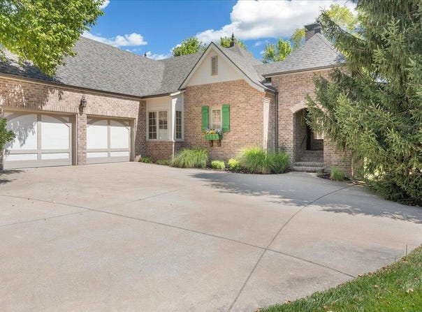 823 E Donegal Circle, Nixa, MO 65714