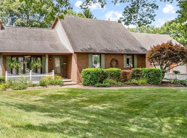 4805 Harvest Circle SE, Canton, OH 44707