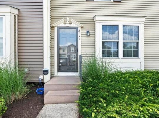 5153 Singleton Drive, Hilliard, OH 43026